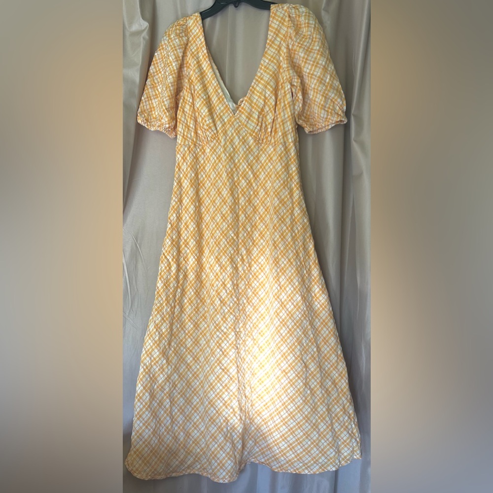 Yellow Puff Sleeve V-Neck Sundress
